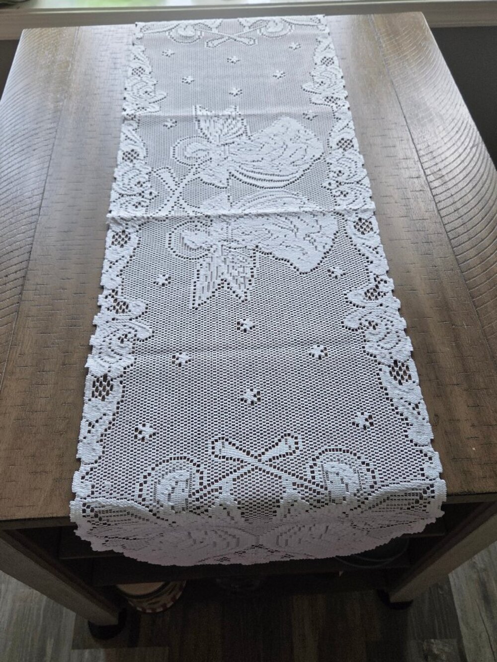 White Lace Table Runner Heritage Alpine - 15x52" Oval New